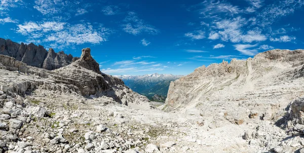 Panoramautsikt över bergen. — Stockfoto