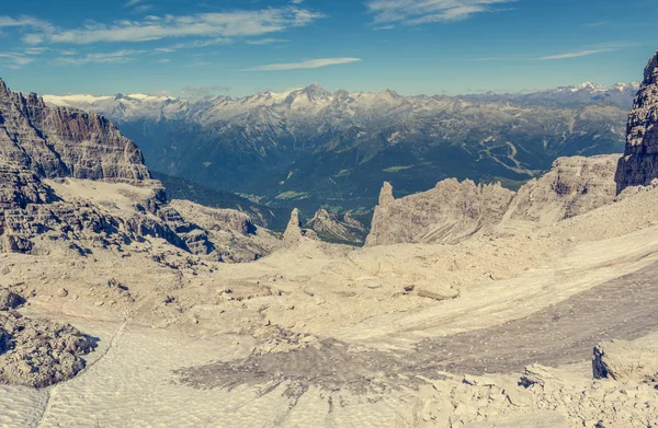 Spektakulär utsikt över bergen. — Stockfoto