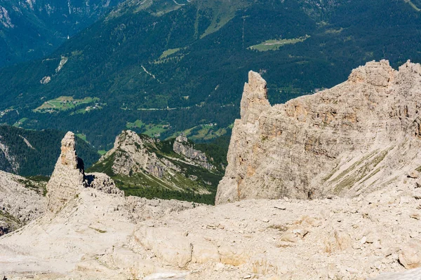 Spektakuläre Aussicht auf die Berge. — Stockfoto