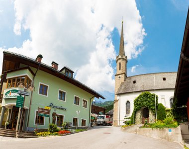 Muhlback am Hochkoenig, Avusturya - 26 Temmuz 2019 'da Alp dağı köyü, Muhlback am Hochkoenig, Avusturya