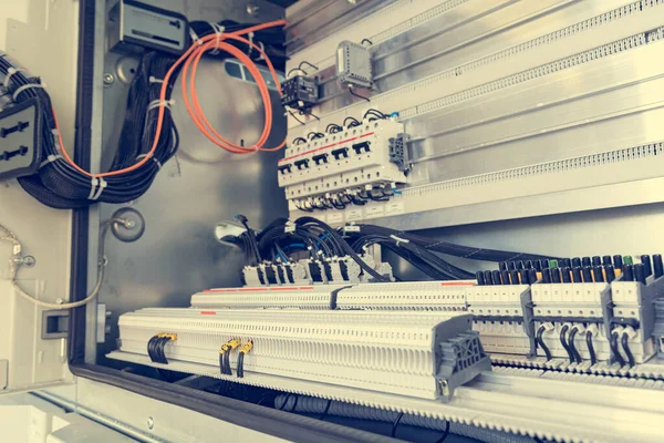 Detail of electric cubicle with connector strips. — Stock Photo, Image