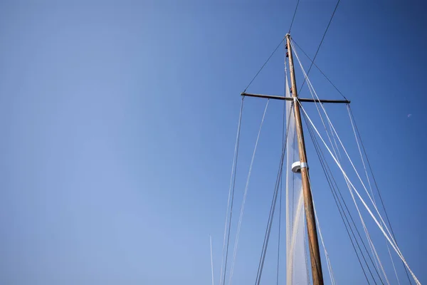 De mast van het schip van oude stijl — Stockfoto