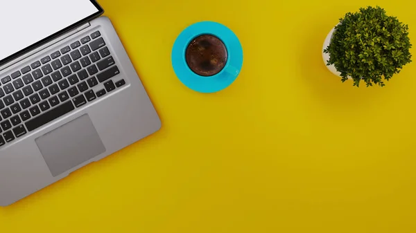 Laptop Mavi Kupa Sarı Masa Arkasındaki Küçük Bitki Gerçekçi Görüntüleme — Stok fotoğraf