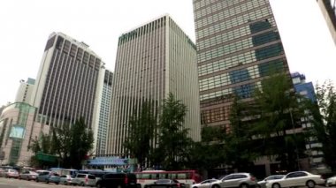 İş binalar ve gökdelenler