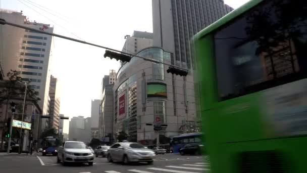 Edificios comerciales y rascacielos — Vídeo de stock