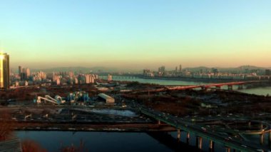 Eungbong dağın Seul trafik