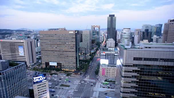 Paisaje urbano de tráfico matutino en Seúl — Vídeos de Stock