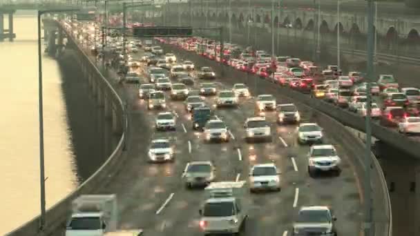 Sabah araba trafik — Stok video