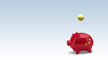 Çin Ulusal bayrak, ekonomi kavramı ile Piggy banka büyüyen düşen altın sikke