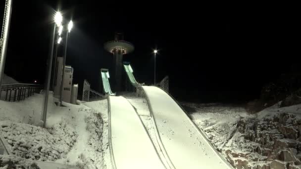 在平昌的滑雪胜地夜 韩国的看法 — 图库视频影像