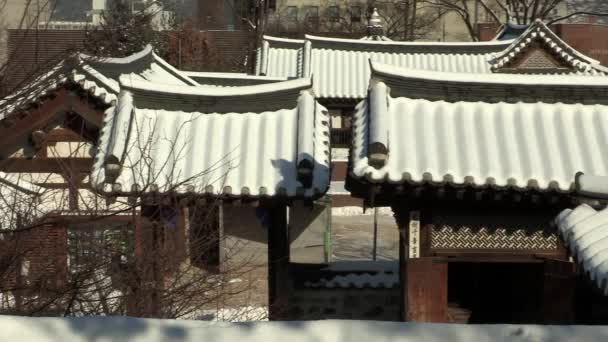 Casas tradicionales coreanas en Han ok pueblo — Vídeo de stock