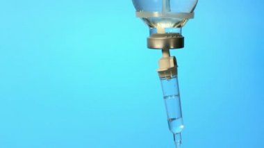 intravenöz sıvı damlayan ile sayaç bırak 