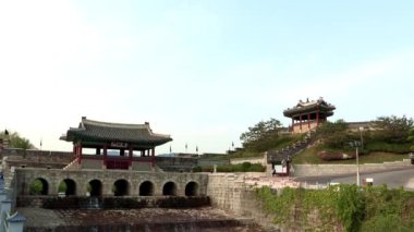 Suwon-si, Gyeonggi-do Eyaleti, Kore Kore geleneksel kalede panoramik manzaralı