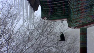 saçak tapınağının çan