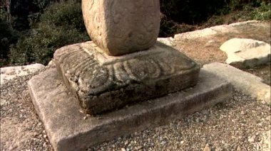 Eski mezar taşı tarihleri-si, Gangwon-do, Kore görüntülemek
