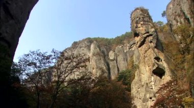 Cheongsong silah manzarada dağlar