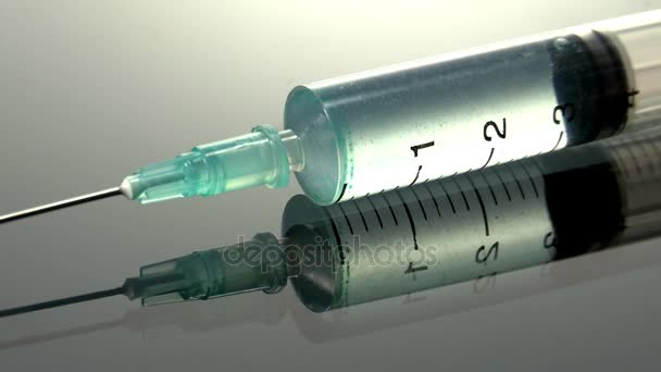 Enjeksiyon sırasında ilaç şırınga — Stok video