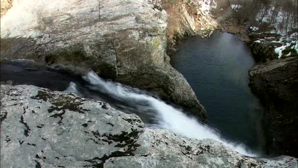 printemps grande cascade à Jeju-île 