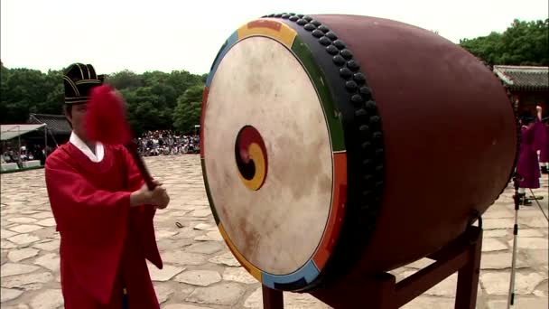 Korean Beating Big Drum Traditional Music Parade Royal Ancestral Ritual — Vídeo de Stock