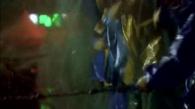 Balık-mücadele balık dışarı sallayarak balıkçılar