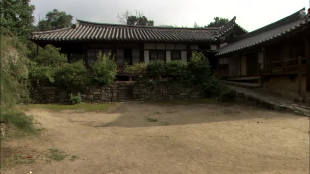 Blick Auf Traditionelle Tempelgebäude Südkorea Mit Bäumen Hintergrund — Stockvideo