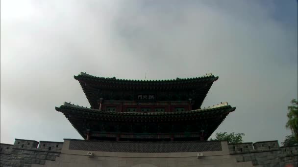 伝統的な韓国の寺院 韓国慶尚南道州の表示 — ストック動画