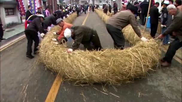 Människor firar koreanska Choo-suk holiday — Stockvideo