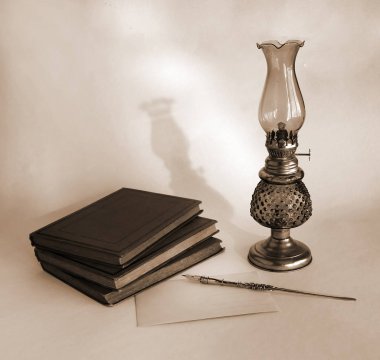 Yağ lambası ile natürmort