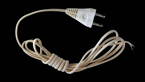 Fişli beyaz elektrik kablosuna — Stok fotoğraf
