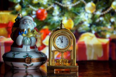 Vintage saat ve Noel Baba