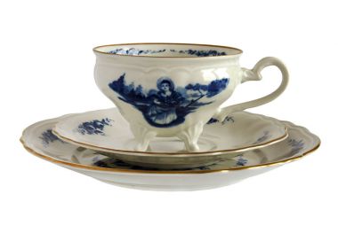 Porselen kupa ve fincan tabağı