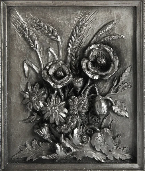 Bouquet en étain bas-relief — Photo