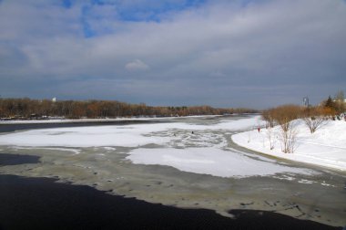 Kentsel kış manzarası 