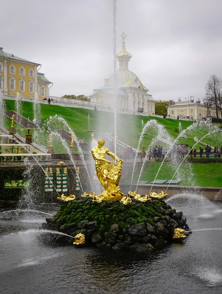 San Pietroburgo Russia Ottobre 2016 Statue Alla Grande Cascata San — Foto Stock