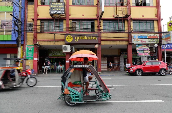 Manila Filipinas Diciembre 2015 Carriles Ciclismo Corriendo Por Calle Chinatown —  Fotos de Stock