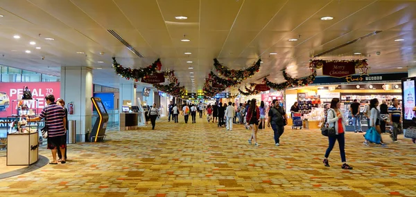 新加坡 2015年12月14日 樟宜国际机场是亚洲的主要航空枢纽 为100多家航空公司提供服务 每周运营 100个航班 连接新加坡至220多个城市 — 图库照片