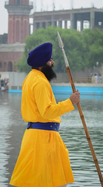 Amritsar India Jul 2015 Retrato Guardia Sij Con Una Punta — Foto de Stock