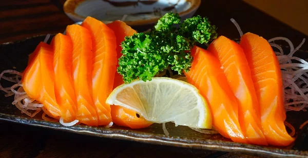 Salmão Sashimi Cru Mesa Madeira Fechado — Fotografia de Stock