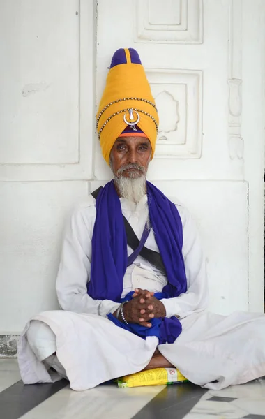 Amritsar India Jul 2015 Een Sikh Man Traditionele Kleding Aan — Stockfoto