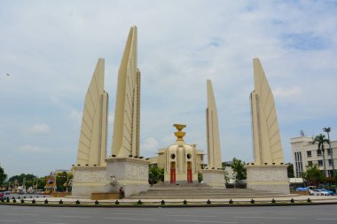 Bangkok, Tayland - 30 Haziran 2015. Demokrasi Anıtı, Bangkok, Tayland Anayasa anıtının tarihi.