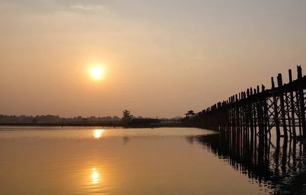 Scène Lac Avec Pont Ubein Coucher Soleil Mandalay Myanmar — Photo