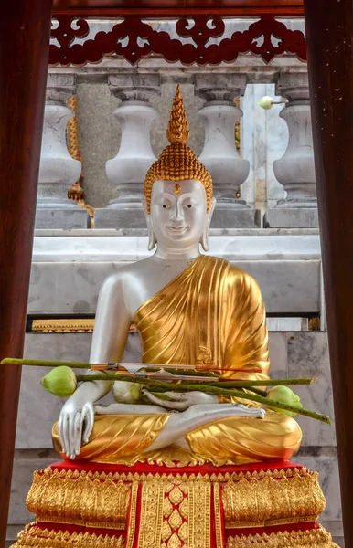 Bangkok Thailand Jul 2015 Goldene Buddha Statue Wat Mahathat Bangkok — Stockfoto