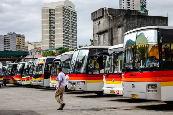 Manila Filipinler Aralık 2015 Bazı Otobüs Otogarı Manila Filipinler Yeni — Stok fotoğraf