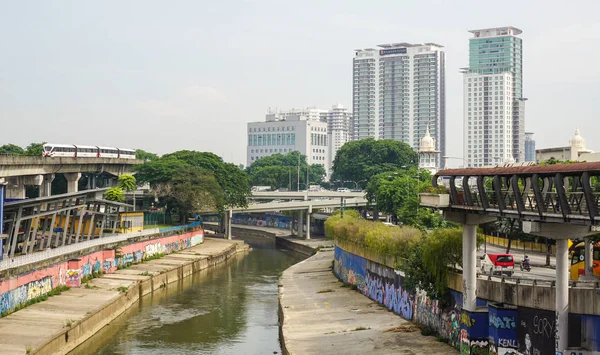 Kuala Lumpur Malaysia Jun 2015 Cityscape Canal Kuala Lumpur Malaysia — Stock Photo, Image