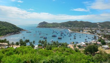 Güneşli bir günde Phan Rang, Güney Vietnam manzaraya Vinh Hy Bay. Phan Rang Güney Vietnam ünlü yerlerinden biridir.