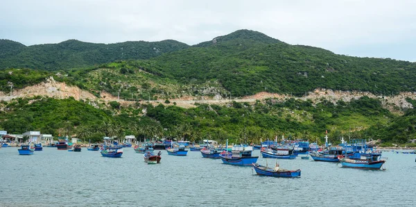 Barche Pesca Con Villaggio Vinh Bay Phan Rang Vietnam Meridionale — Foto Stock