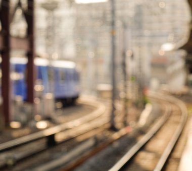 Demiryolu parça arka plan bakış açısı ve degrade, ngrunge grenli vintage fotoğraf ile bulanık.