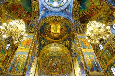 St Petersburg, Rusya - 10 Ekim 2016. Savior dökülen kan, Saint Petersburg, Rusya Federasyonu üzerinde kilisenin iç. Bu kilise nerede Mart 1881 yılında İmparator Alexander II ölümcül yaralandı sitede inşa edildi.