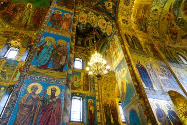 St Petersburg, Rusya - 10 Ekim 2016. Savior dökülen kan, Saint Petersburg, Rusya Federasyonu üzerinde kilisenin iç. Kilisenin 1907 ve 1883 arasında inşa edilmiş ve İmparatorluk ailesi tarafından finanse edildi.