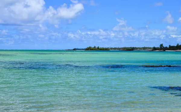 Seascape Solig Dag Sommar Vackra Havet Med Moln Blå Himmel — Stockfoto